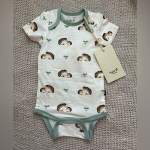 Kyte BABY Hedgehog Print Bodysuit Sz 0-3 month Bamboo White and Light Green NEW